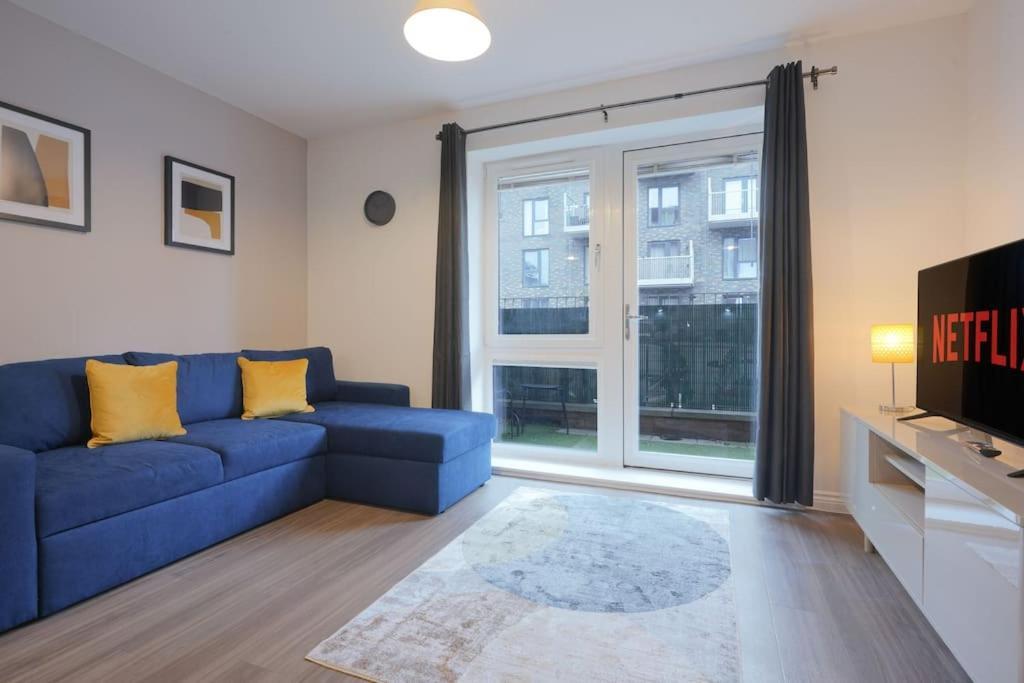 מילטון קינס Luxury Campbell Park Apartments In Central Mk With Balcony, Free Parking & Smart Tv With Netflix By Yoko Property מראה חיצוני תמונה
