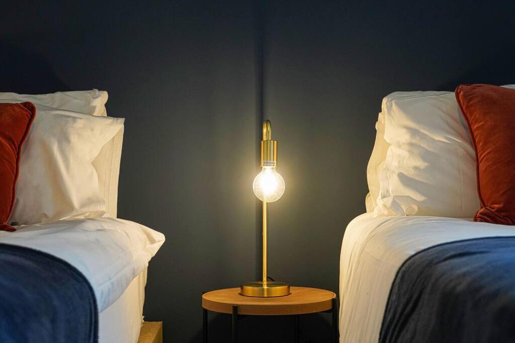 מילטון קינס Luxury Campbell Park Apartments In Central Mk With Balcony, Free Parking & Smart Tv With Netflix By Yoko Property מראה חיצוני תמונה